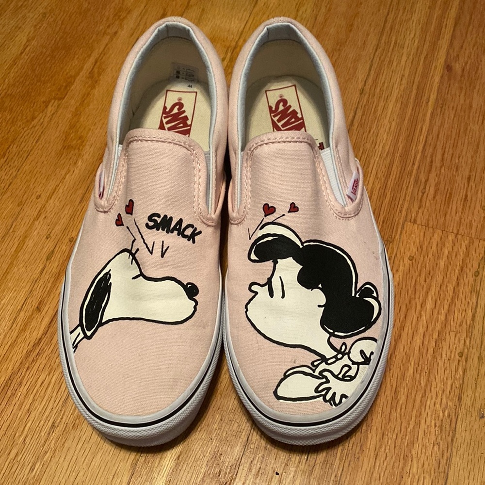 Snoopy slip on vans size 7.5